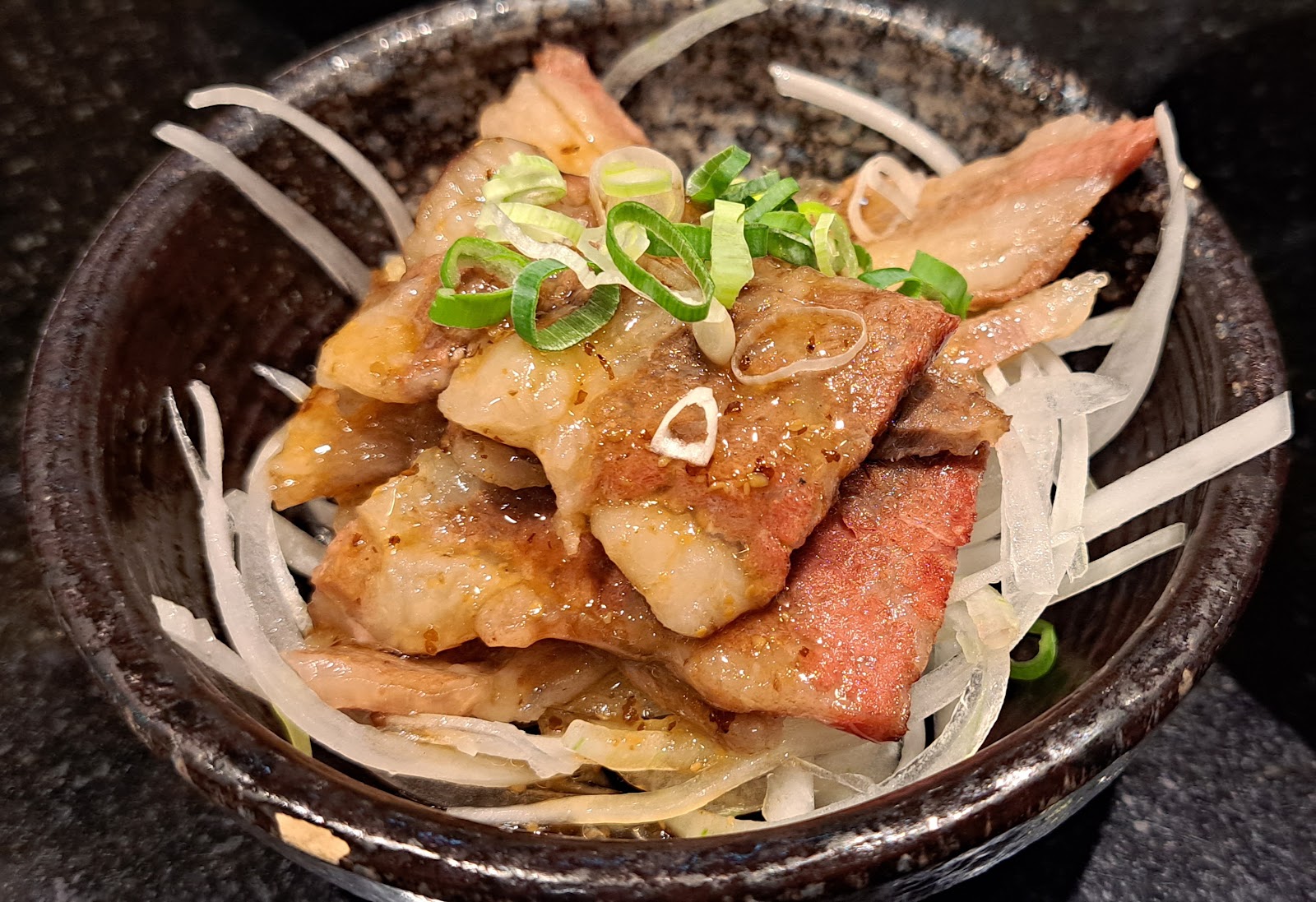 【台北中正區 日本料理-澤之屋】新鮮生魚片、美味壽司、CP值爆表推薦！